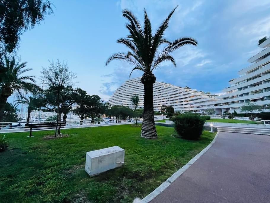 Studio A 2 Pas De La Plage Villeneuve-Loubet Exterior photo